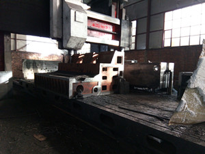 數(shù)控龍門銑床加工機(jī)床床身